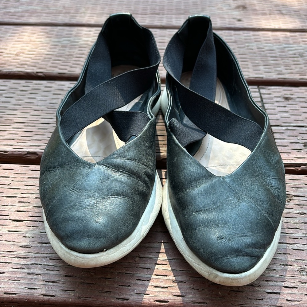 Taryn Rose Danielle Slip On Shoes - Black - 7.5 Women's - Picture 2 of 6